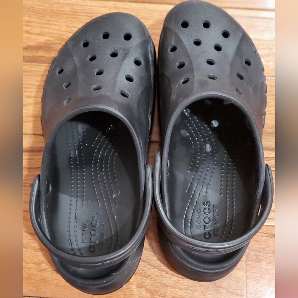 CROCS Black Ventilated Slip-On Platform Clogs